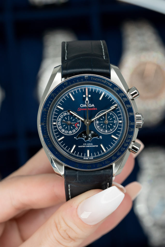 Omega Moonwatch Moonphase watch