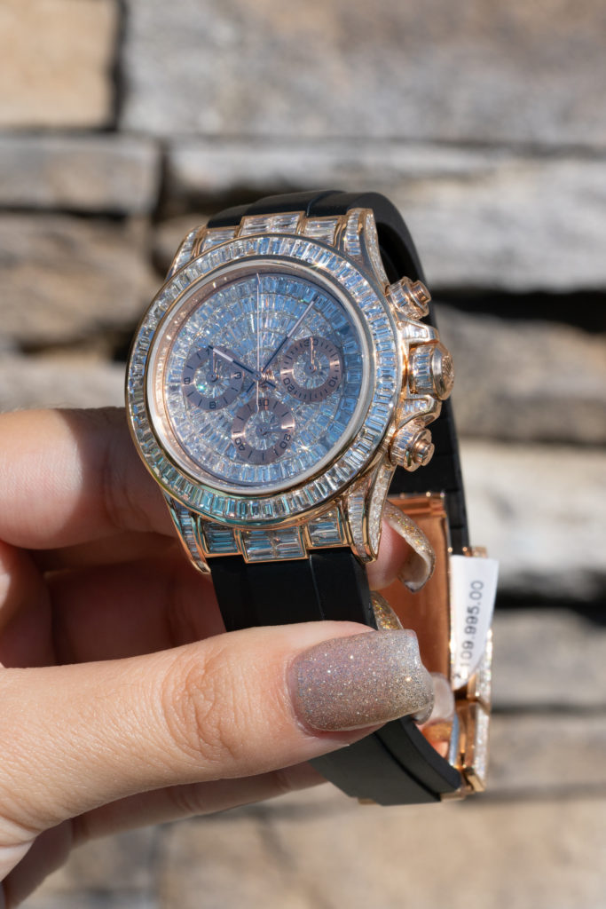 AP encrusted with VVS diamond