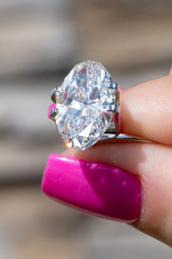 oval cut diamond pros and cons