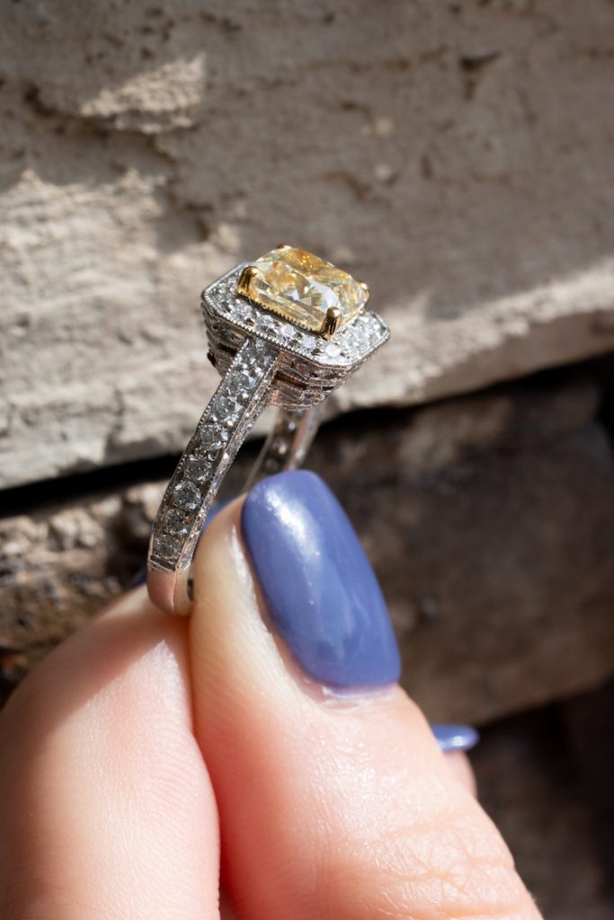 are yellow diamond rings popular