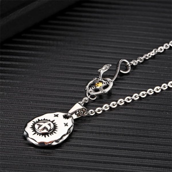 Japanese Style Vintage Eagle Silver Cake Stainless Steel Necklace